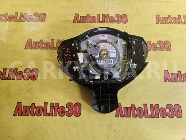 Подушка безопасности в рулевое колесо Nissan Juke 