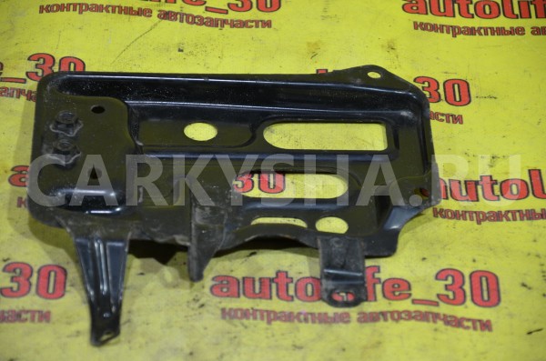 Крепление аккумулятора Toyota Auris 