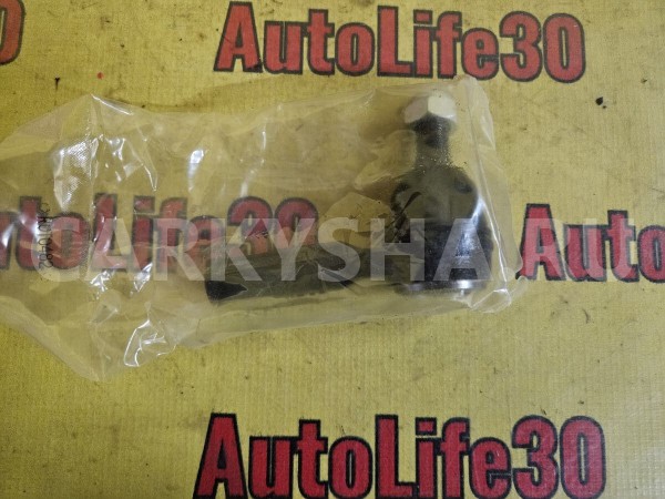 Наконечник рулевой Nissan Cima 