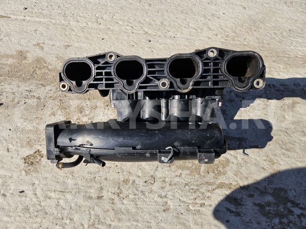 Коллектор впускной Nissan Primera 