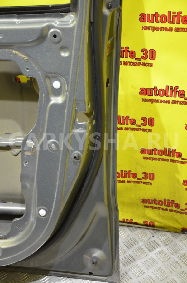 Дверь передняя правая Hyundai Santa Fe 