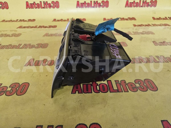 Дефлектор воздушный центральный Skoda Fabia 