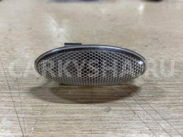 Повторитель на крыло Toyota Corolla X (E140, E150) Седан оригинальный номер 81730-12240