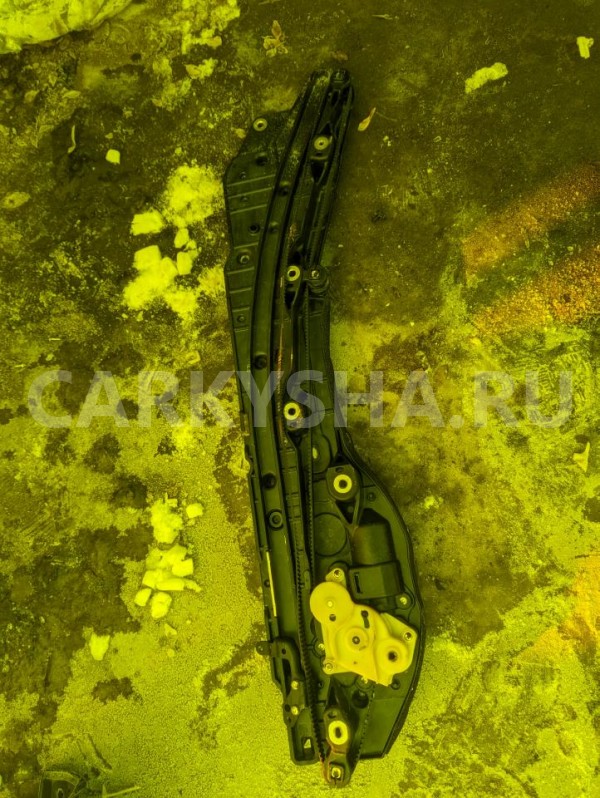 Замок двери Toyota Noah 