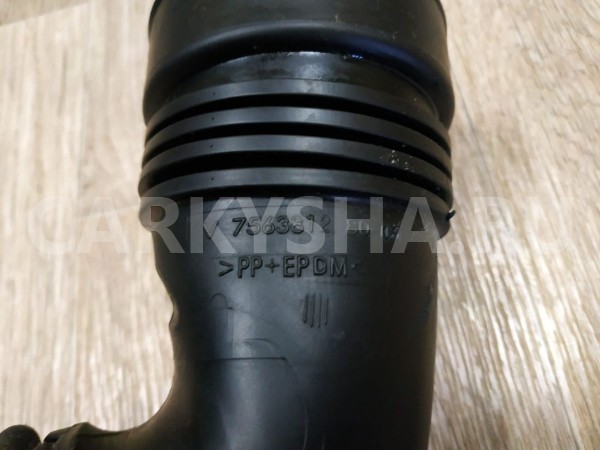 Патрубок воздушного фильтра Peugeot 308 