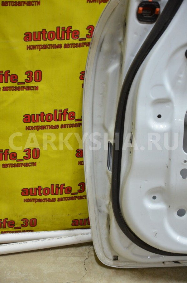 Дверь передняя правая Kia Cee'd 