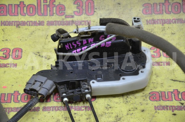 Замок двери передней правой Nissan Almera 