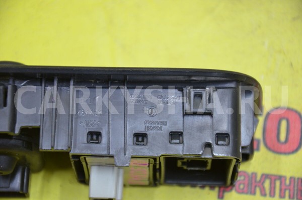 Блок управления зеркалами Renault Sandero 