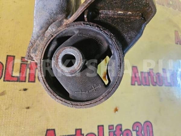 Опора двигателя левая Hyundai Matrix 