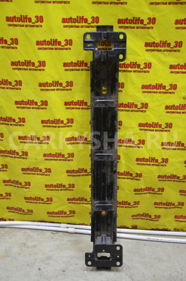 Усилитель переднего бампера Kia Cee'd 