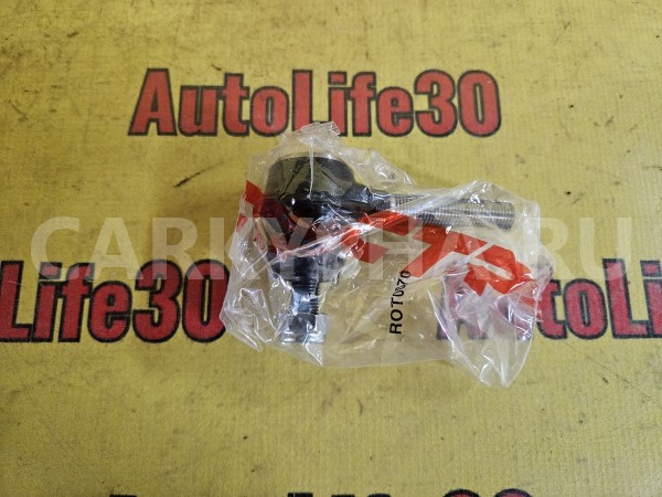 Наконечник рулевой правый Toyota Starlet 