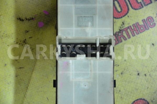 Блок управления стеклоподъемниками Nissan Qashqai 