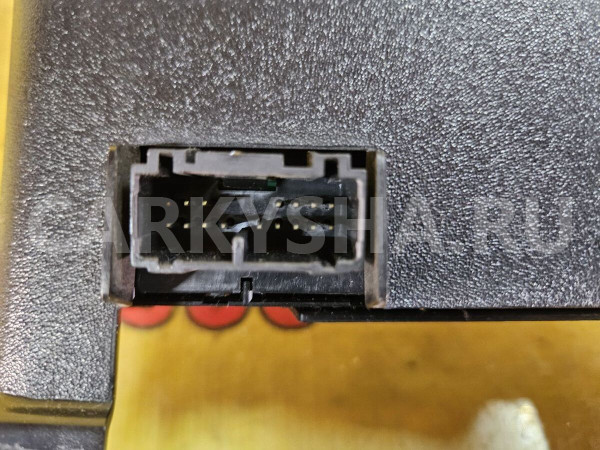 Блок управления климатической установкой Volvo S40 оригинальный номер 31324236