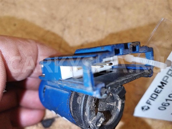 Название детали Датчик стоп сигнала Модель Skoda Fabia II Skoda Fabia оригинальный номер 1J0927189F