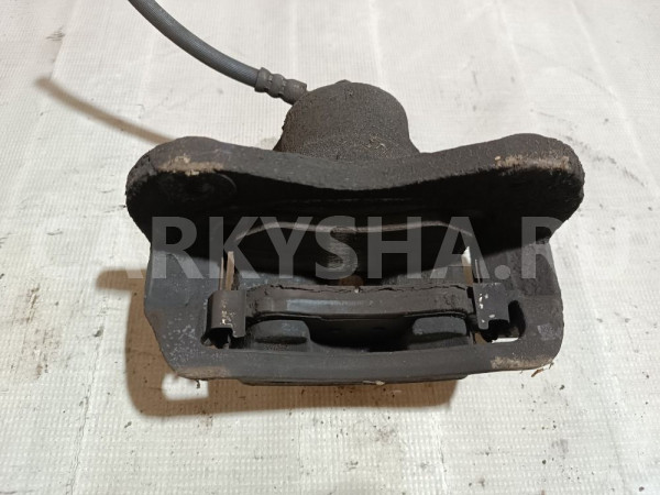 Суппорт тормозной передний левый Hyundai Coupe оригинальный номер 581102C400
