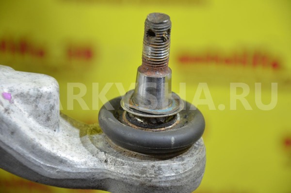 Рычаг задний верхний правый Hyundai Santa Fe 