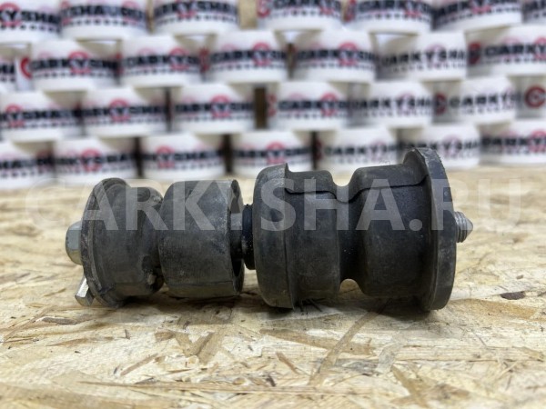 Подушка кузова Toyota Fortuner II – внедорожник 5 дв. оригинальный номер 52202-0K100