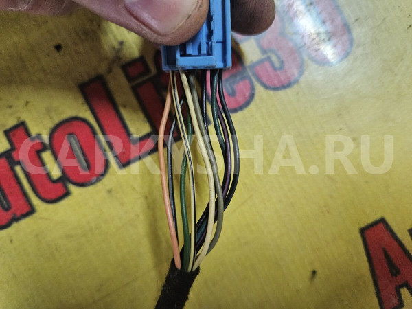 Зеркало левое электрическое Volvo S40 оригинальный номер 30734877