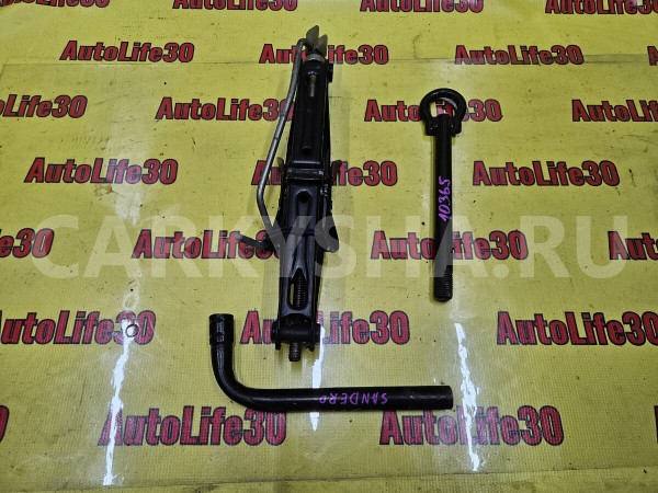 Набор инструментов Renault Sandero 