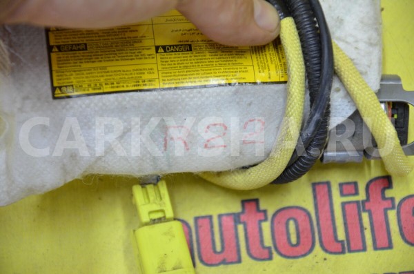 Подушка безопасности боковая (в сиденье) Toyota Auris 