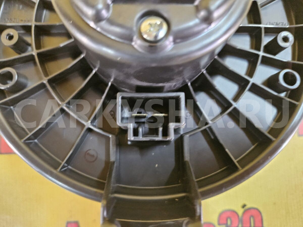 Моторчик отопителя Honda CR-V оригинальный номер 79310STKA41