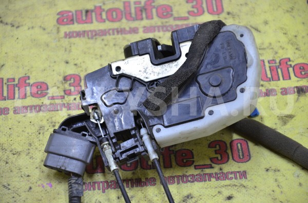 Замок двери передней левой Nissan Almera 