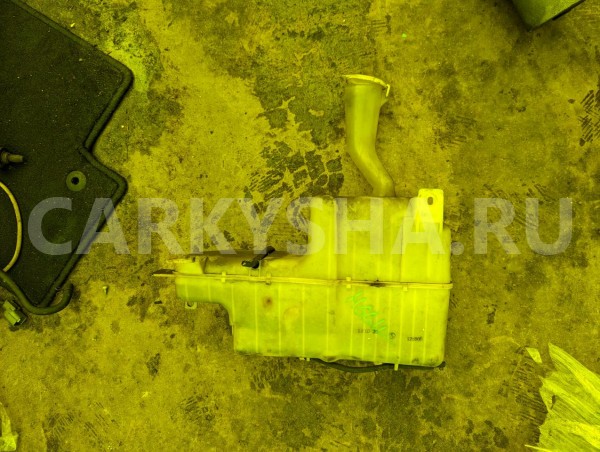 Бачок стеклоомывателя Mitsubishi Pajero iO 