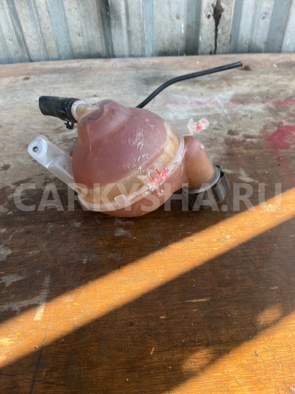 Бачок расширительный Peugeot 308 2008-2011 T7 Peugeot 2008 