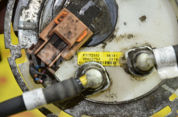 Насос топливный Chevrolet Aveo 