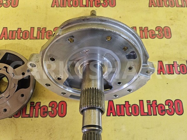 Насос масляный КПП Land Rover Freelander 