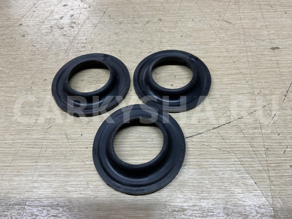 Проставка пружины Toyota Camry VIII (XV70) Рестайлинг – седан оригинальный номер 48258-47010