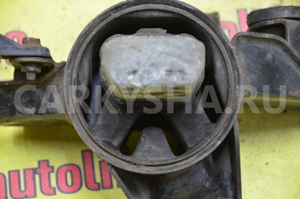 Опора двигателя левая Kia Cee'd 