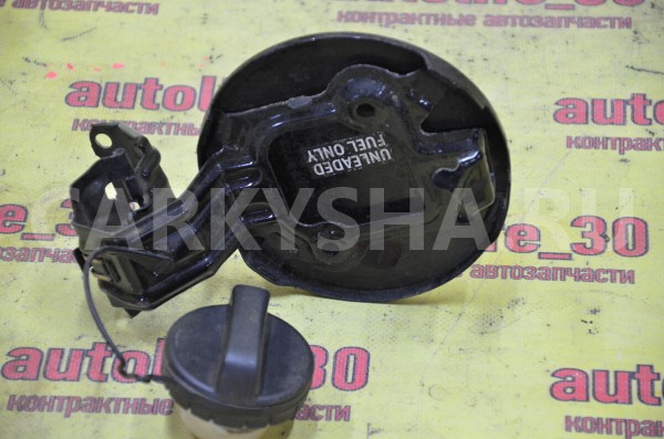 Лючок бензобака Toyota Auris 