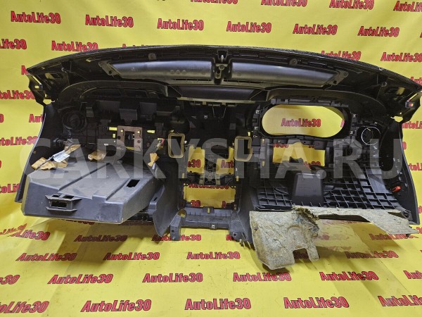 Торпедо Nissan Almera 