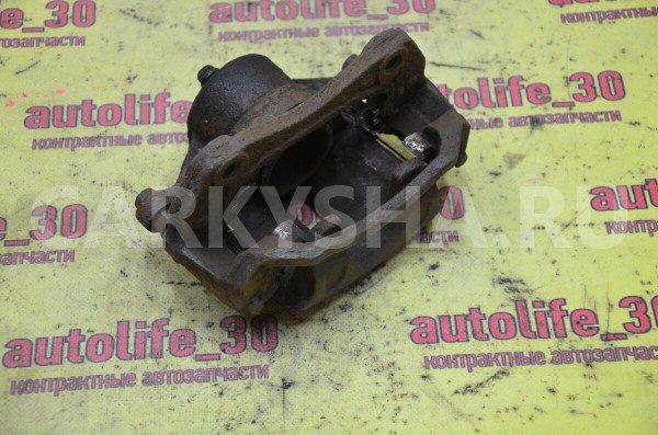 Суппорт тормозной передний правый Kia Cee'd 