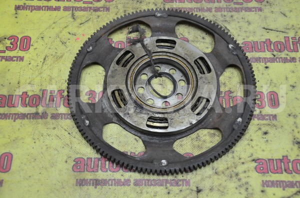 Маховик Toyota Auris 