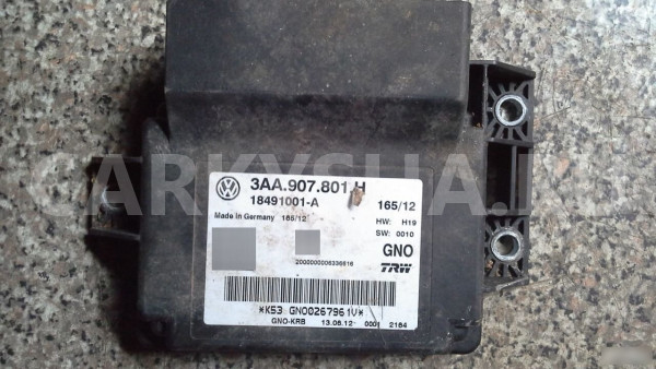 Блок управления парковочным тормозом Тигуан 2 Volkswagen Tiguan оригинальный номер 3AA907801H