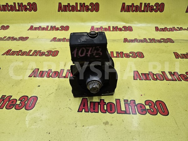 Опора двигателя Toyota Auris 