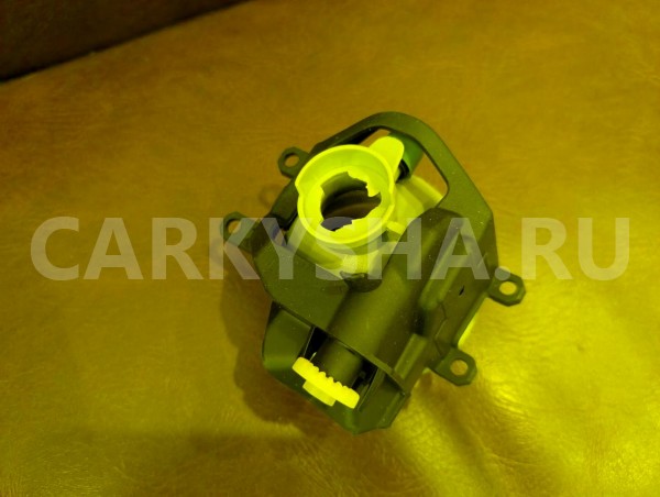 Туманка Toyota Corolla 