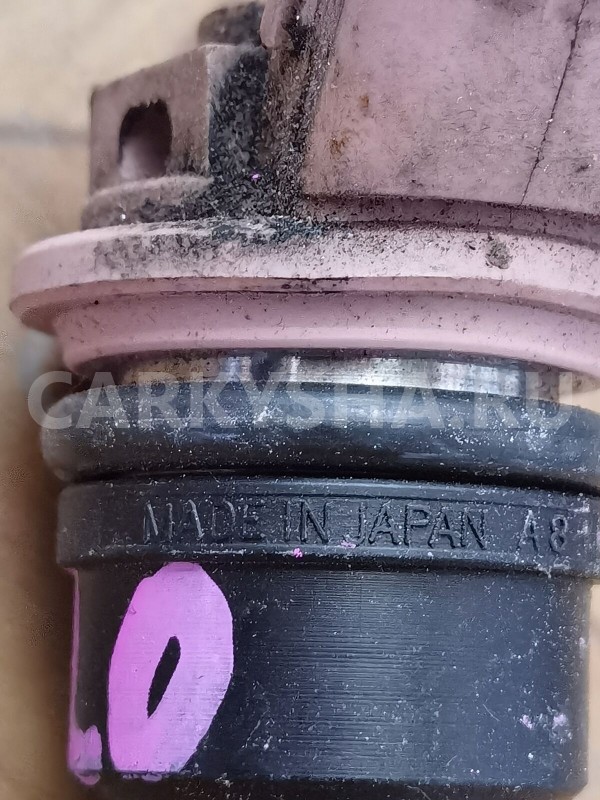 Форсунка инжекторная электрическая Nissan Cefiro 