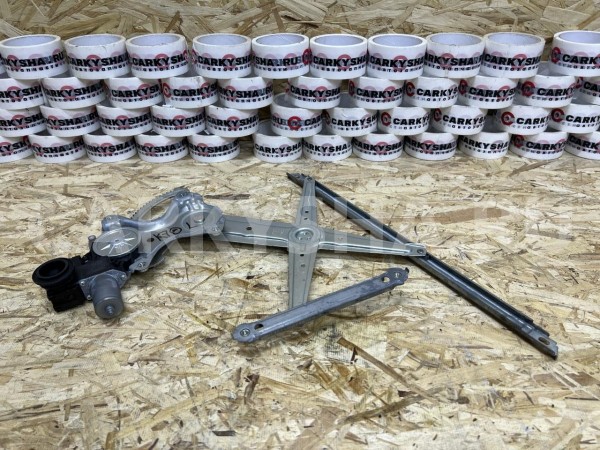 Стеклоподъемник передний левый в сборе Toyota Camry VIII (XV70) Рестайлинг – седан оригинальный номер 69802-52130