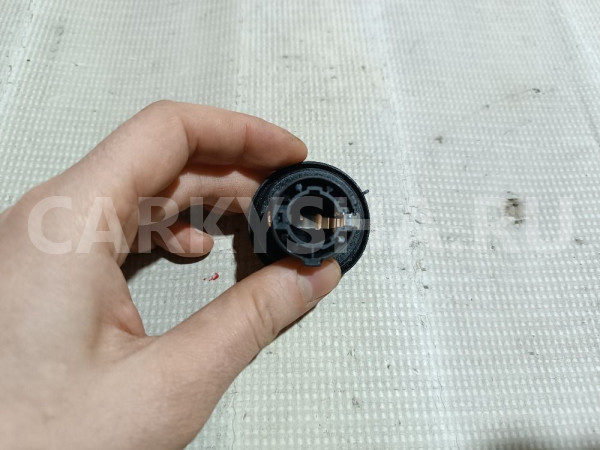 Патрон указателя поворота Volvo S40 оригинальный номер 30655972