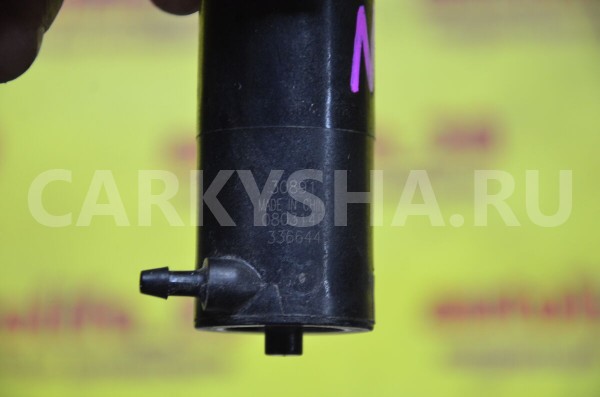 Насос омывателя Toyota Auris 