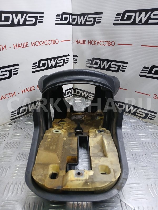 Кожух рулевой колонки Nissan Primera 