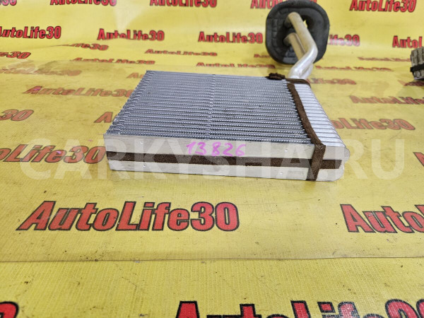 Радиатор отопителя Volvo S40 оригинальный номер VP3M5H18476EA