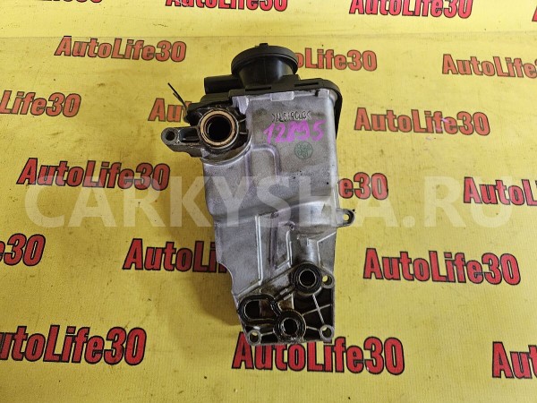 Корпус масляного фильтра Volvo S40 