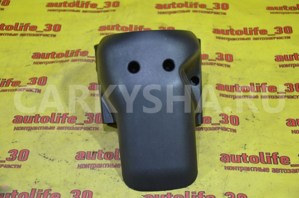 Кожух рулевой колонки Mitsubishi Colt 