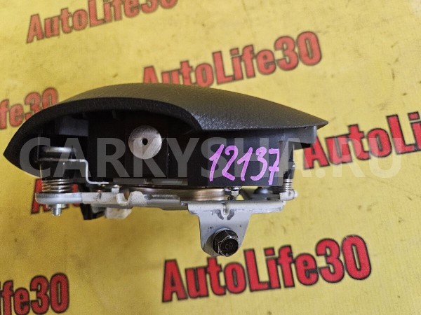 Подушка безопасности в рулевое колесо Mazda 6 