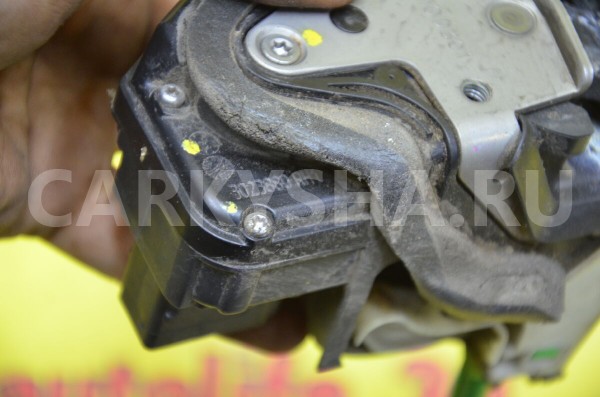 Замок двери задней правой Opel Astra 