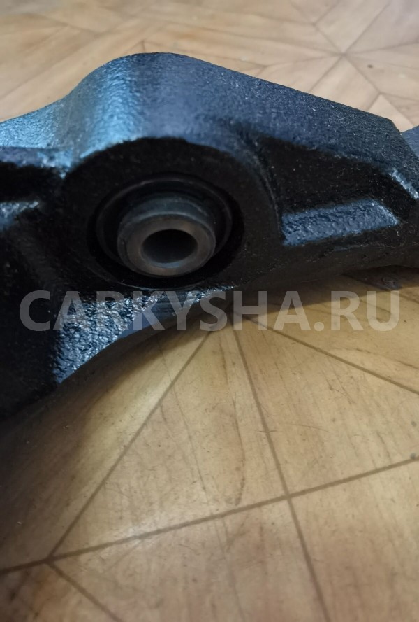 Рычаг передний нижний правый Chrysler 200 